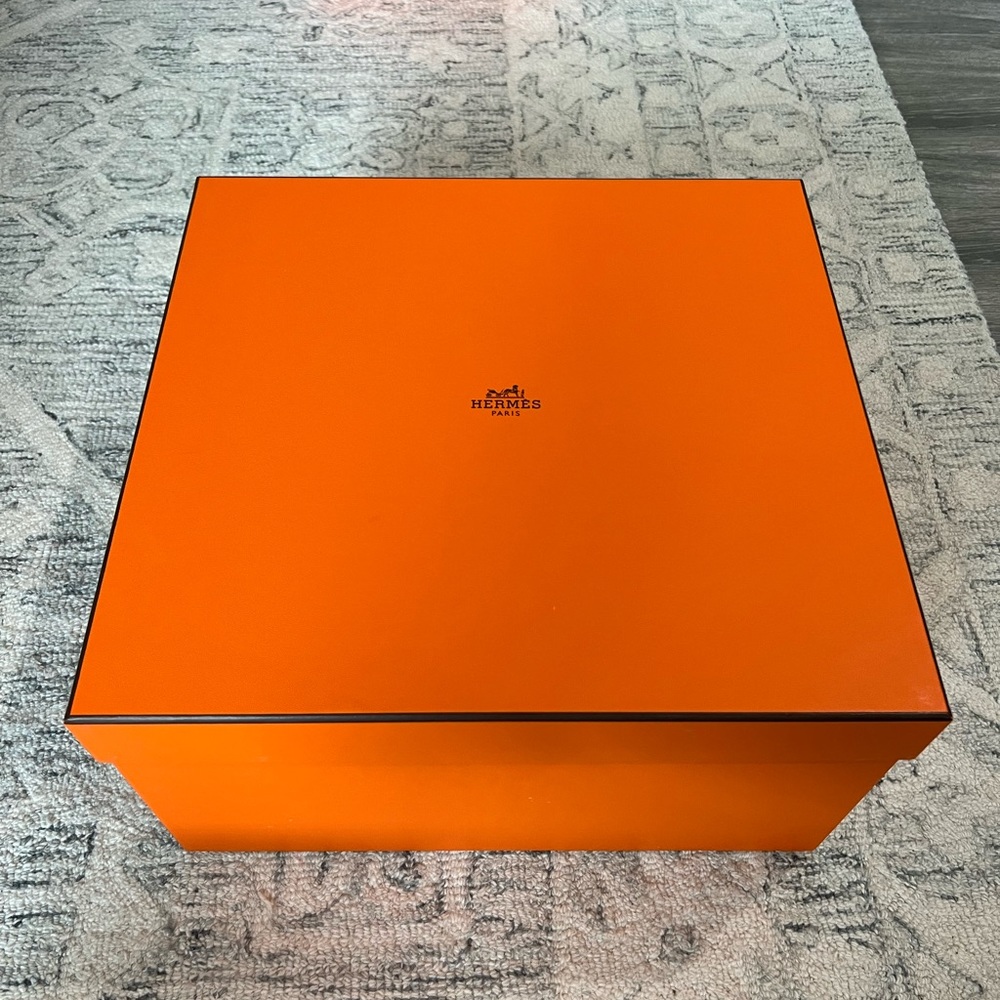 Hermes Birkin 35 empty box